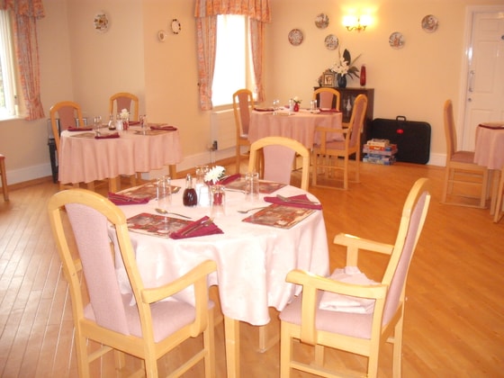 Kesteven Grange Care Home dining area
