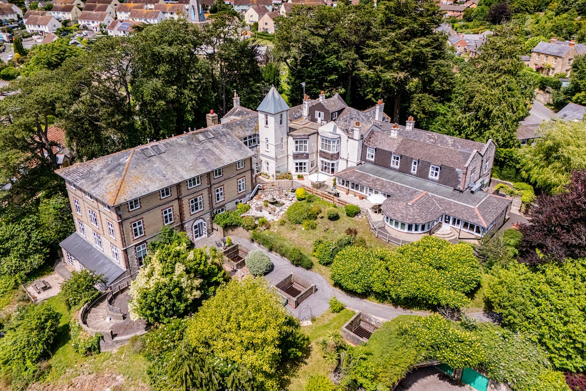 St James' Park Care Home slider image