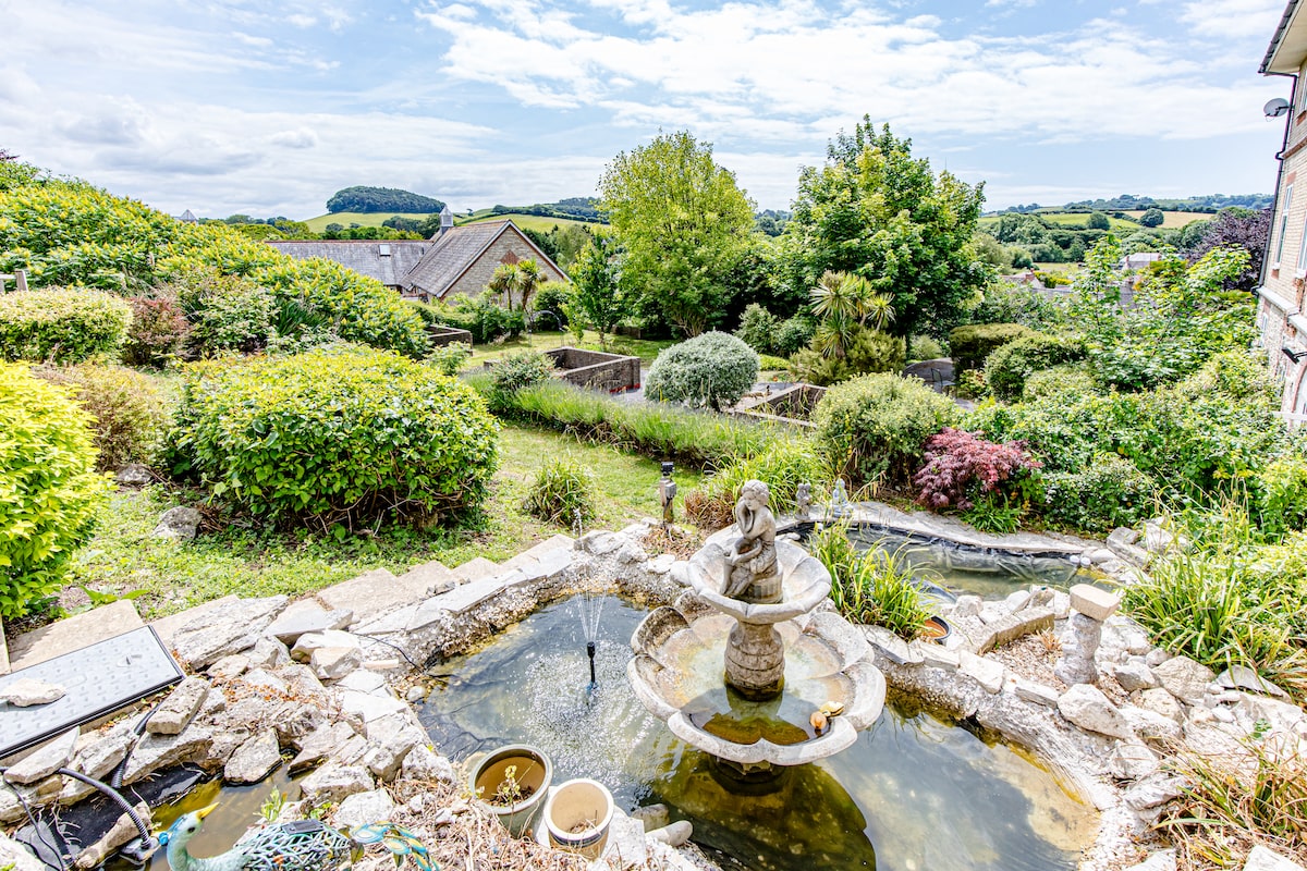 St James' Park Care Home slider image