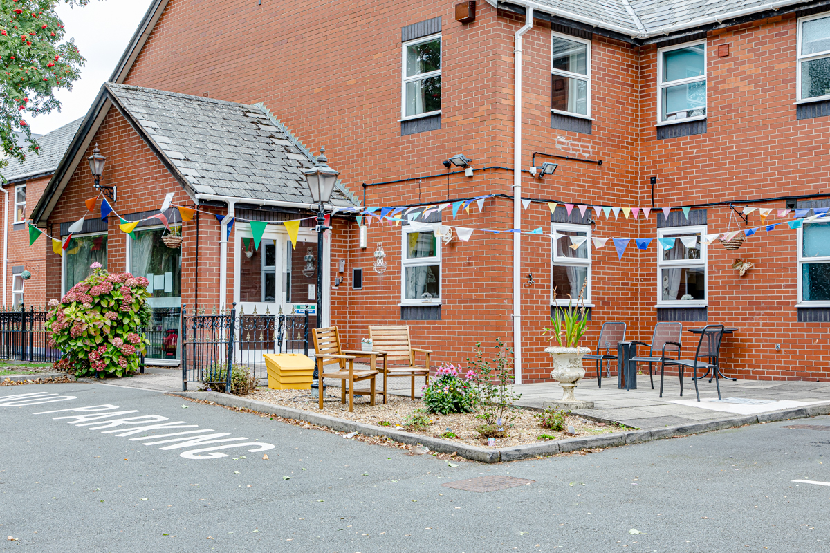Victoria Park Care Home slider image