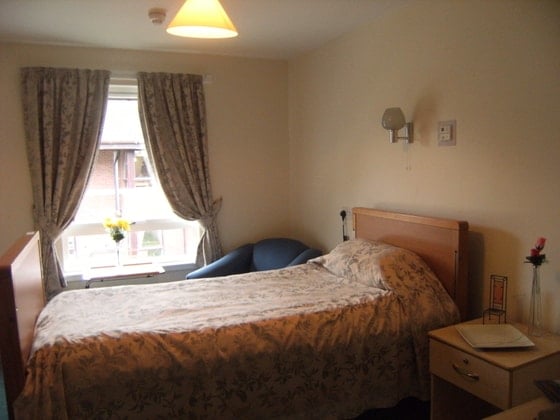 Hillside View Care Home - Single bed senior living