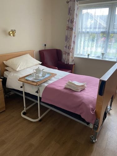 Larchwood Care Home slider image