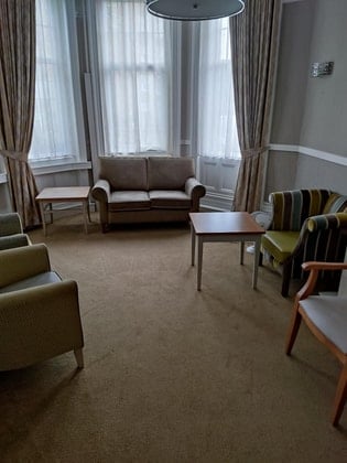 Elstree Court Care Home - Senior living room 