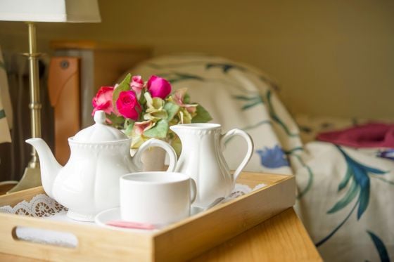 Elstree Court Care Home - White clothed dining area