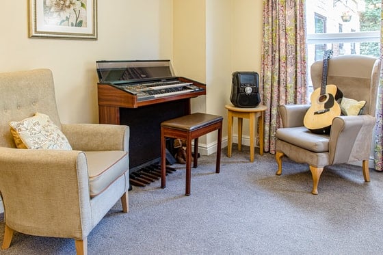 Avalon Park Care Home slider image