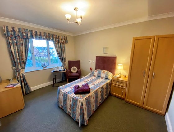 Greenways Court Care Home - Senior living Single bed 