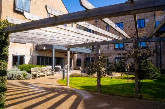 Mossdale Residence Care Home - Senior living outdoor space