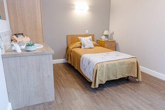 Silverwood Care Home - Silverwood Care Home bedroom single bed