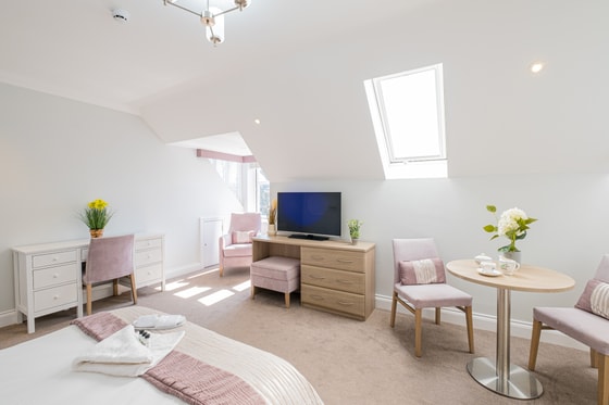 Fleming Court Care Home - Senior pink bedding